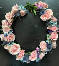 Load image into Gallery viewer, Mixed Seasonal Floral Lei - Haku Method