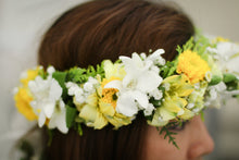 Load image into Gallery viewer, Kate-Ann Haku Lei - Fresh Flower Crown