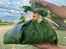 Load image into Gallery viewer, Island Style Haku Lei - Fresh Flower Crown, Bracelet/Anklet, Ti Leaf Gift Bag