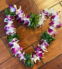 Load image into Gallery viewer, Ti Leaf Lei with Orchids
