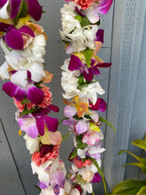 Load image into Gallery viewer, Mix tropical flower lei
